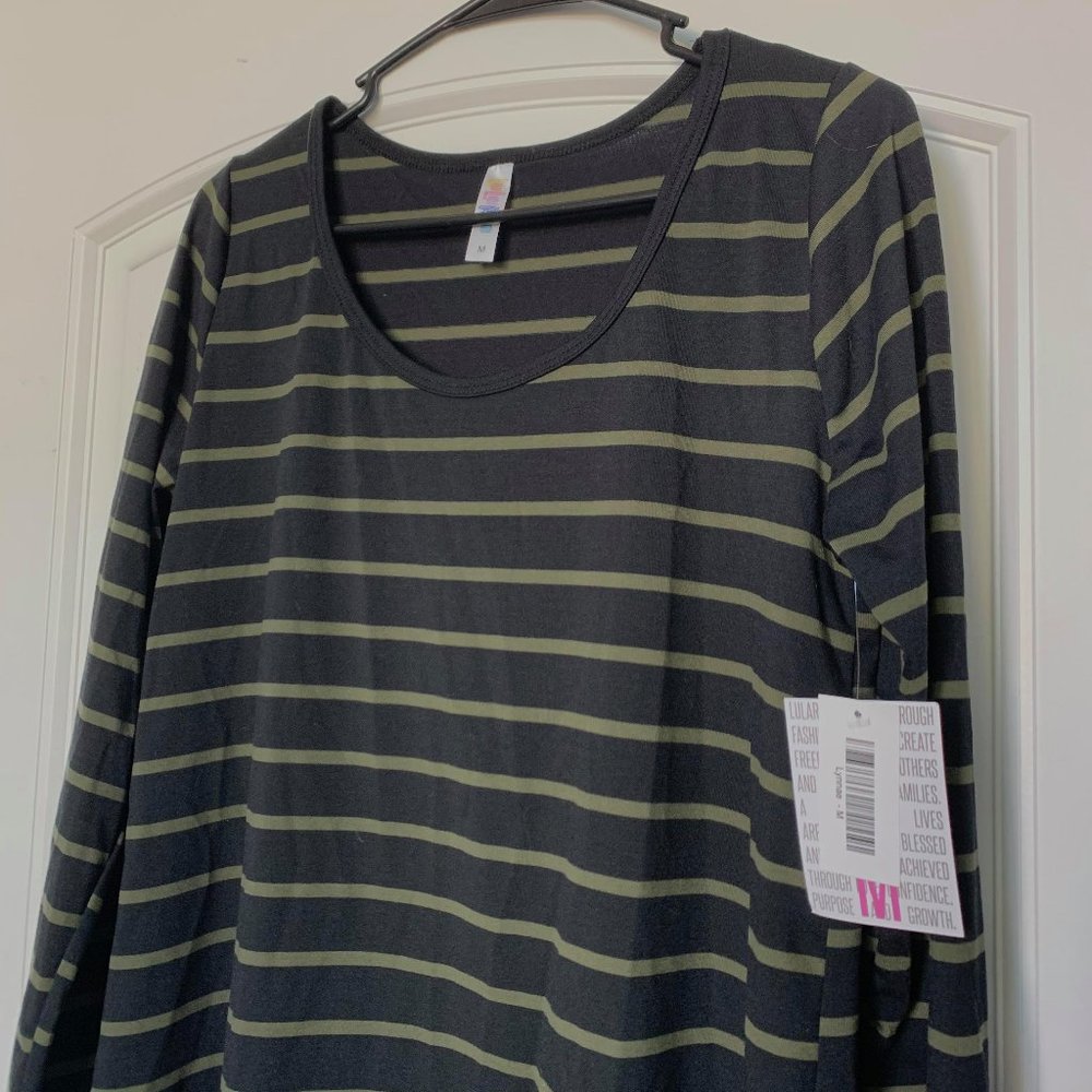 Lularoe Lynnae Long Sleeve Shirt